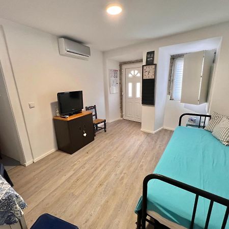 Apartamento 1 Quarto, Com Patio, Em Frente Praia Paço de Arcos Dış mekan fotoğraf