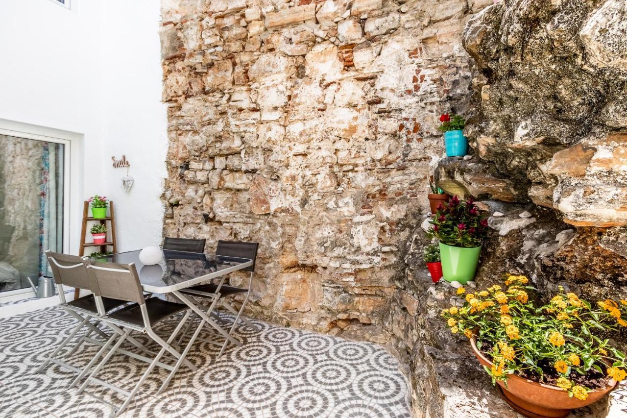 Apartamento 1 Quarto, Com Patio, Em Frente Praia Paço de Arcos Dış mekan fotoğraf