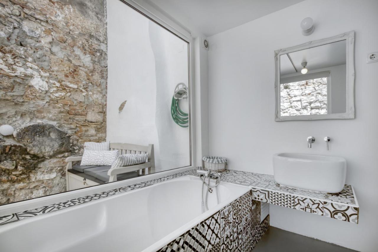 Apartamento 1 Quarto, Com Patio, Em Frente Praia Paço de Arcos Dış mekan fotoğraf
