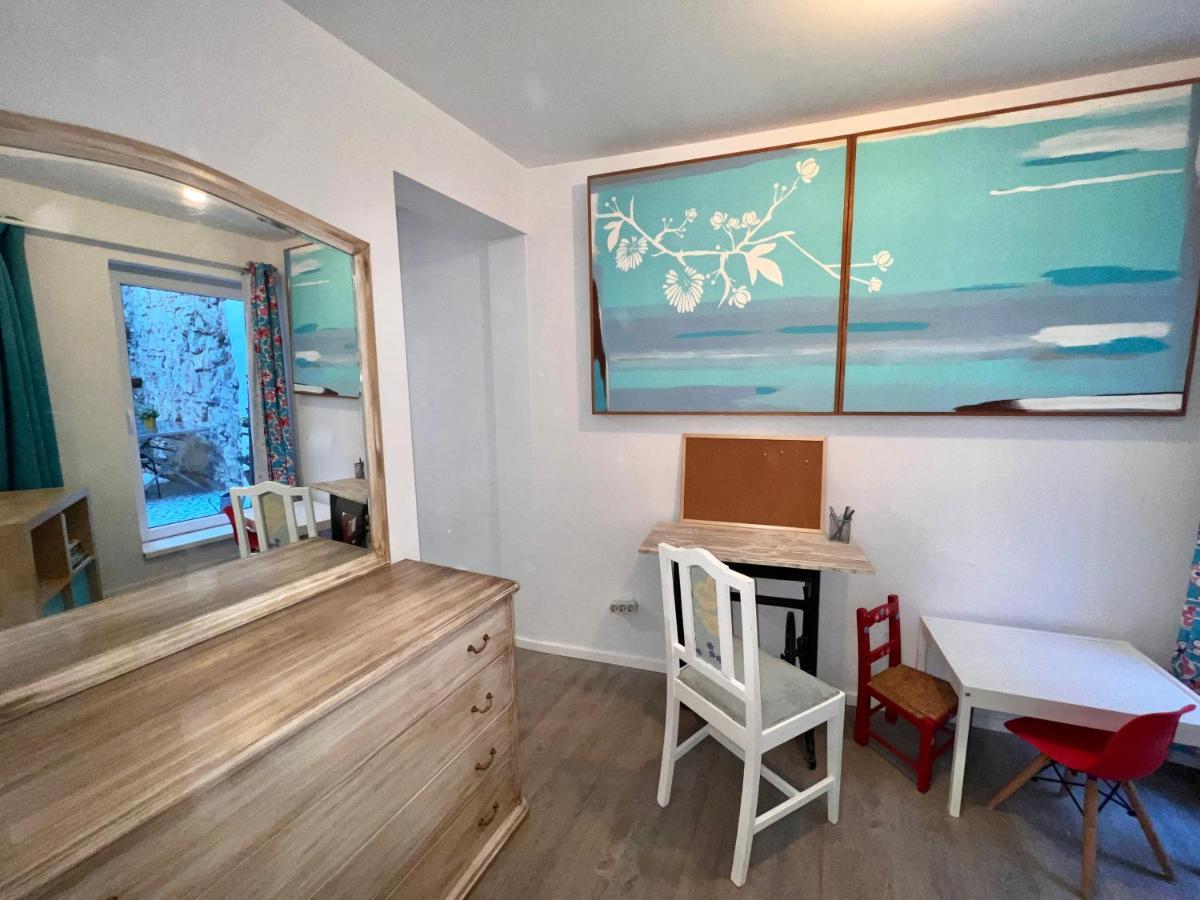 Apartamento 1 Quarto, Com Patio, Em Frente Praia Paço de Arcos Dış mekan fotoğraf