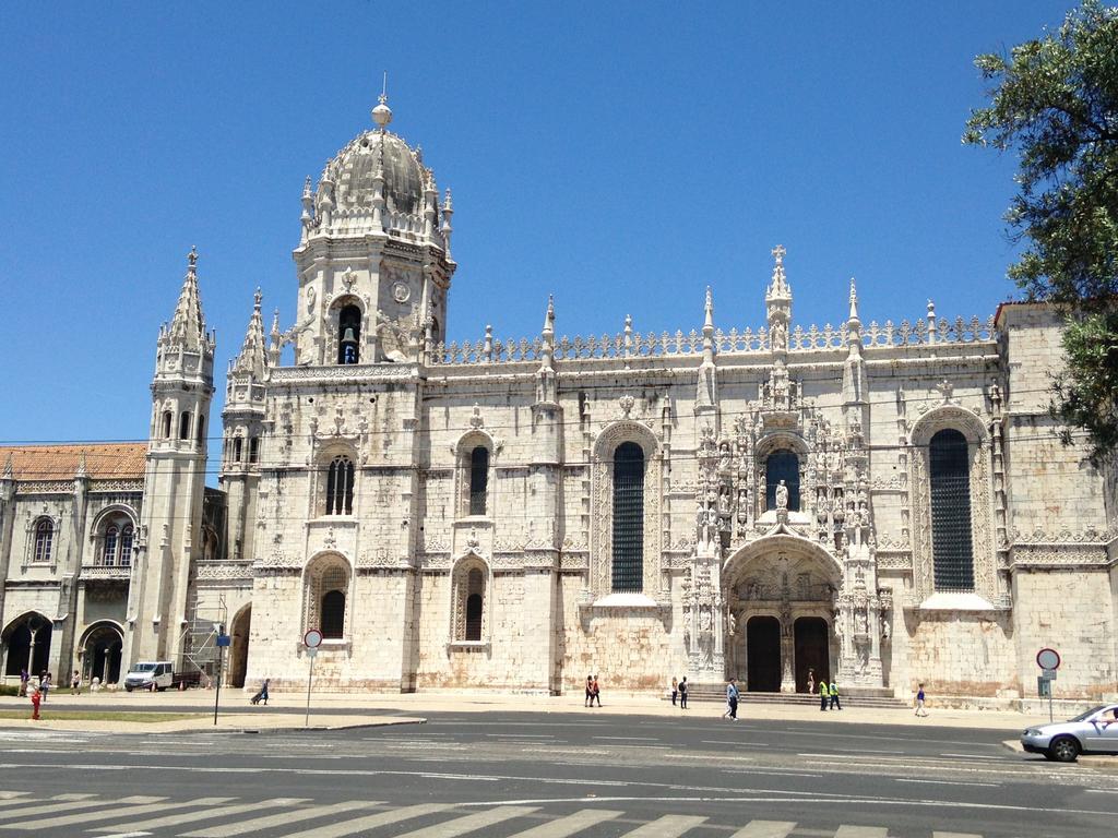 Apartamento 1 Quarto, Com Patio, Em Frente Praia Paço de Arcos Dış mekan fotoğraf