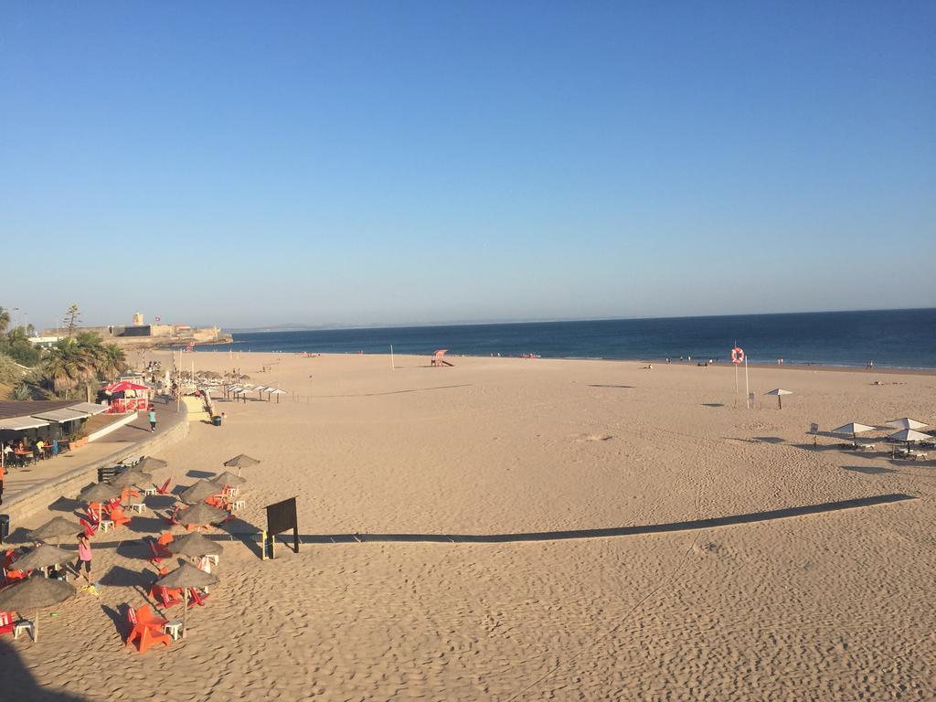 Apartamento 1 Quarto, Com Patio, Em Frente Praia Paço de Arcos Dış mekan fotoğraf