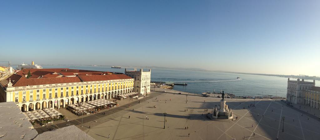 Apartamento 1 Quarto, Com Patio, Em Frente Praia Paço de Arcos Dış mekan fotoğraf