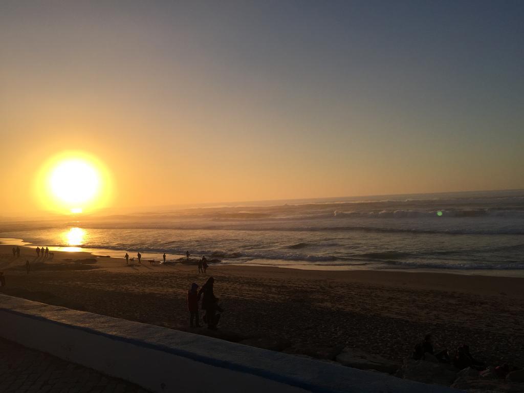 Apartamento 1 Quarto, Com Patio, Em Frente Praia Paço de Arcos Dış mekan fotoğraf